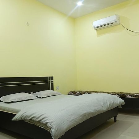 G G Multi Complex Hotel Meerut Eksteriør billede